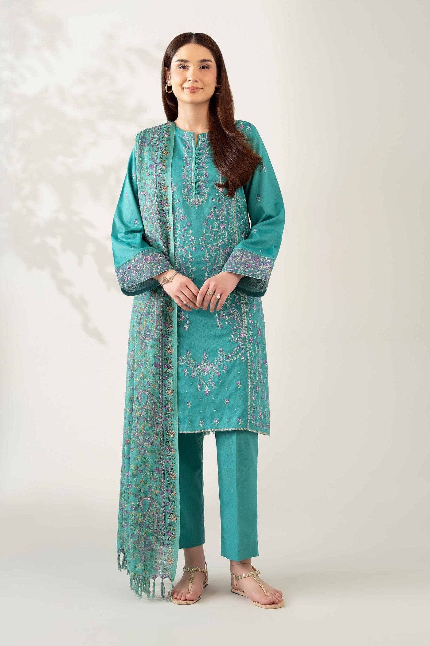 img_nishat_winter_awwal_boutique