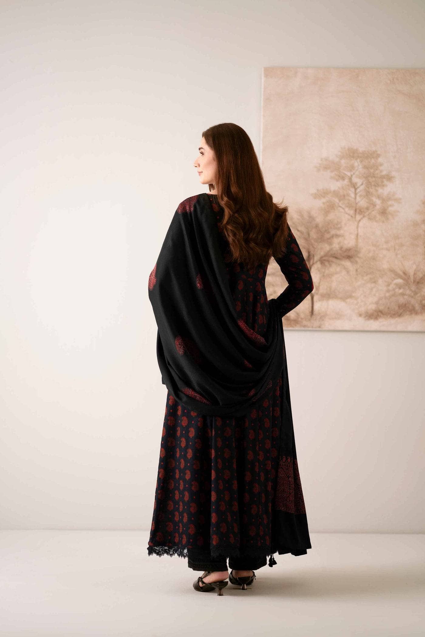 Restocked/Nishat Winter 25/Printed Embroidered Suit - 42502523/Khaddar