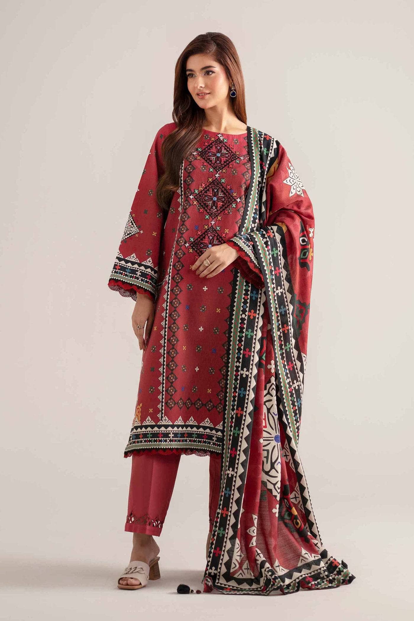 Nishat Winter 25/Digital Printed Embroidered Suit - 42502642/Cotton Jacquard