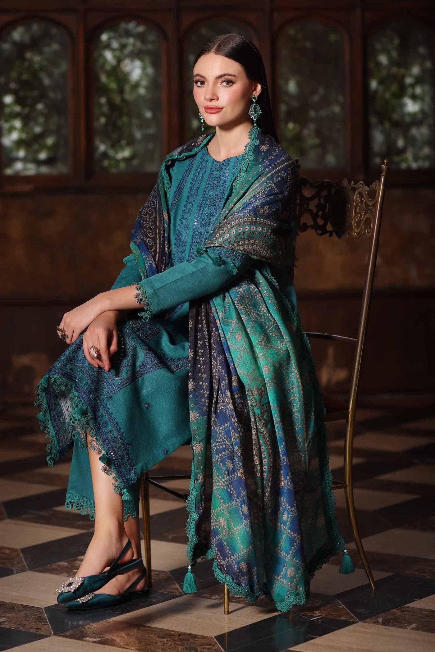 img_nishat_winter_25_awwal_boutique