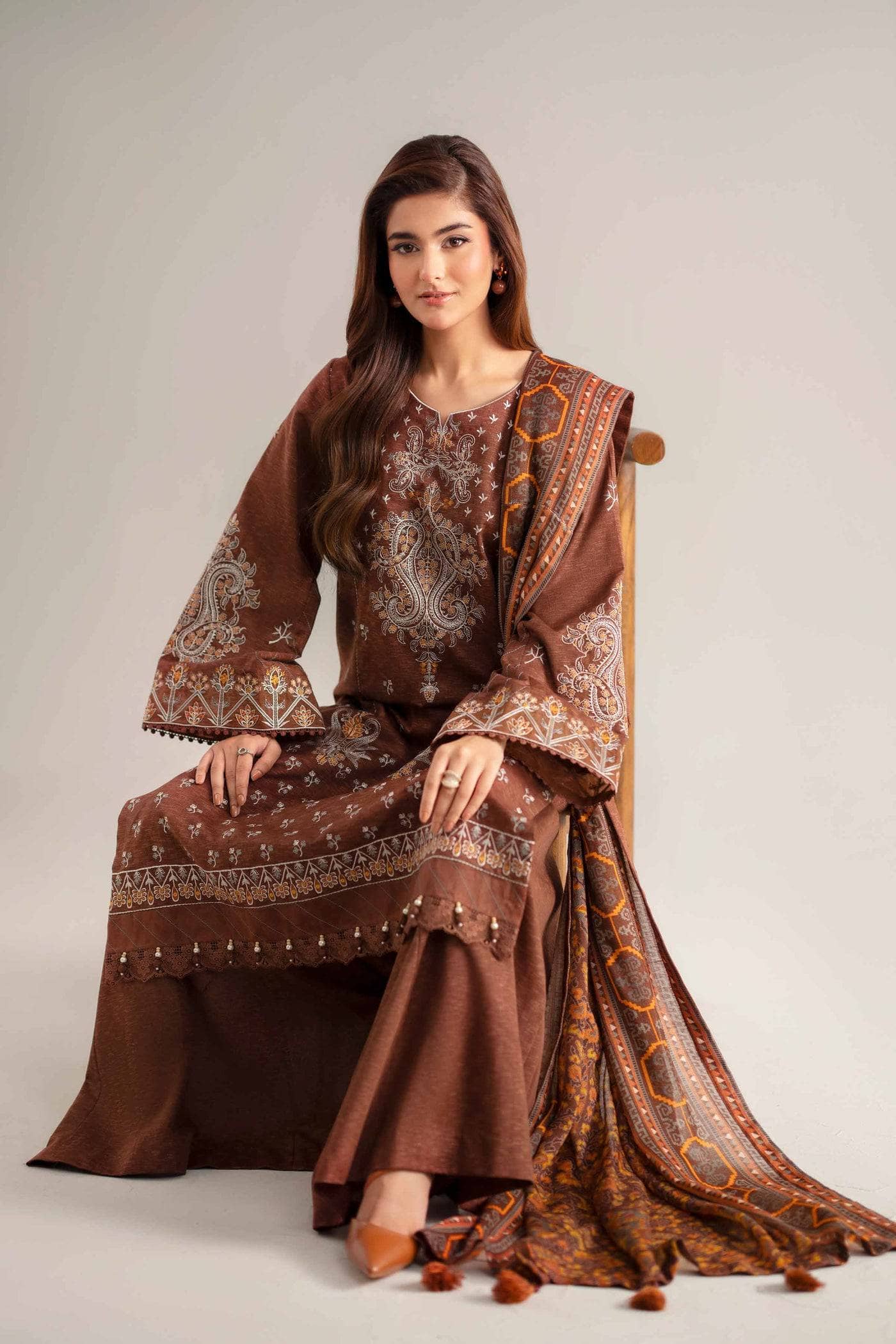 img_nishat_winter_awwal_boutique