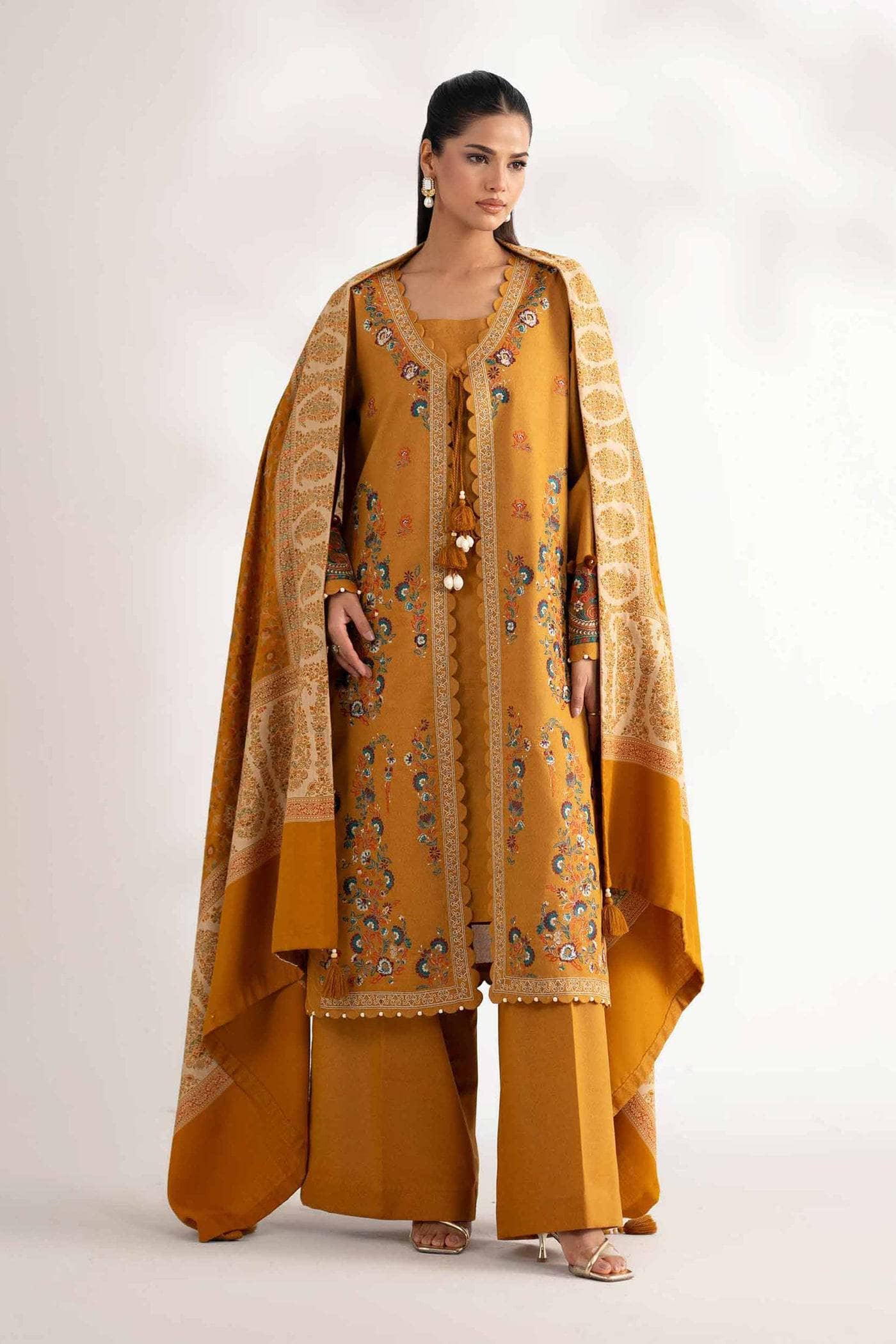 img_nishat_winter_25_awwal_boutique