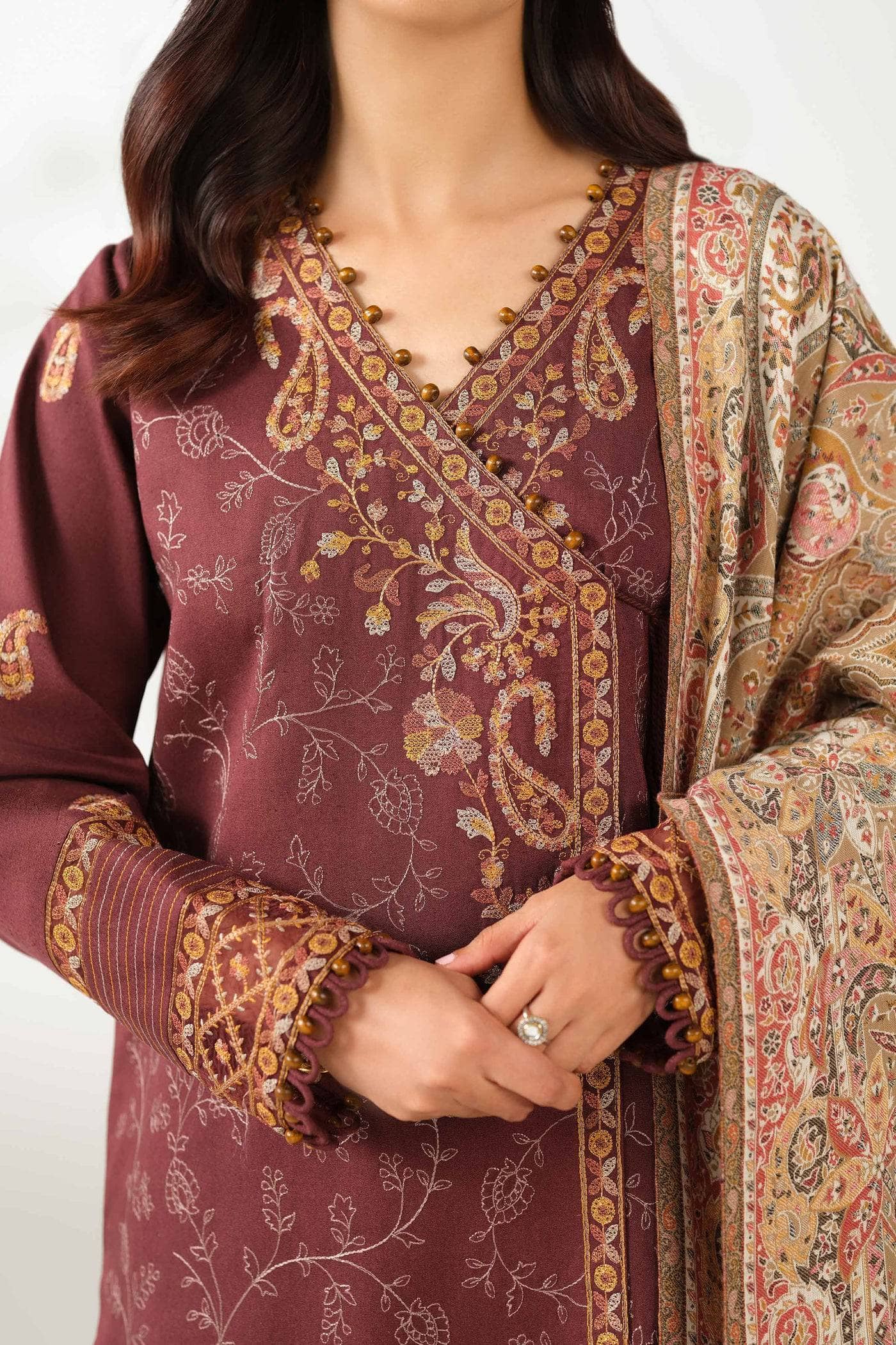 Nishat Winter 25/Embroidered Suit - 42502723/Karandi