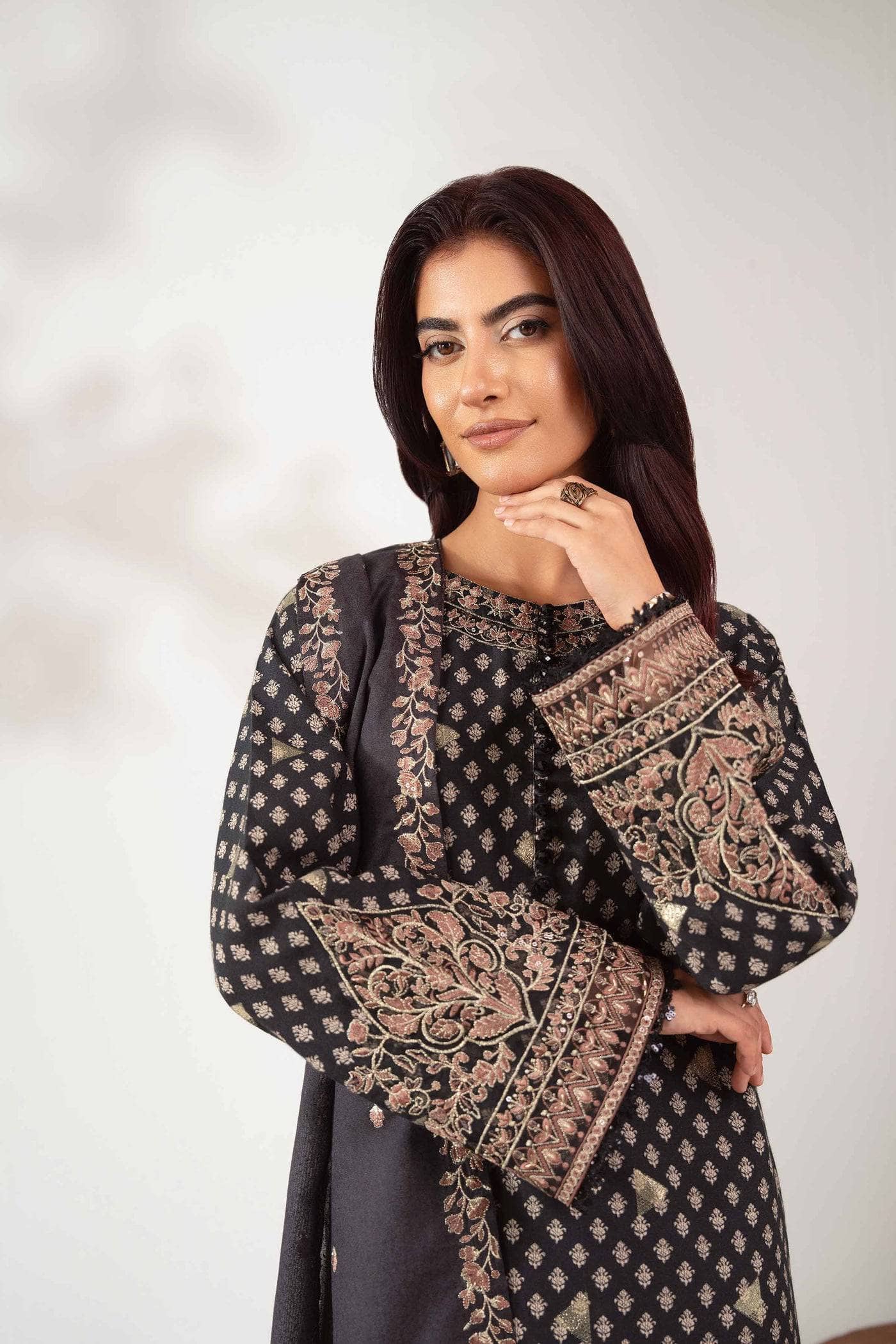 img_nishat_winter_awwal_boutique