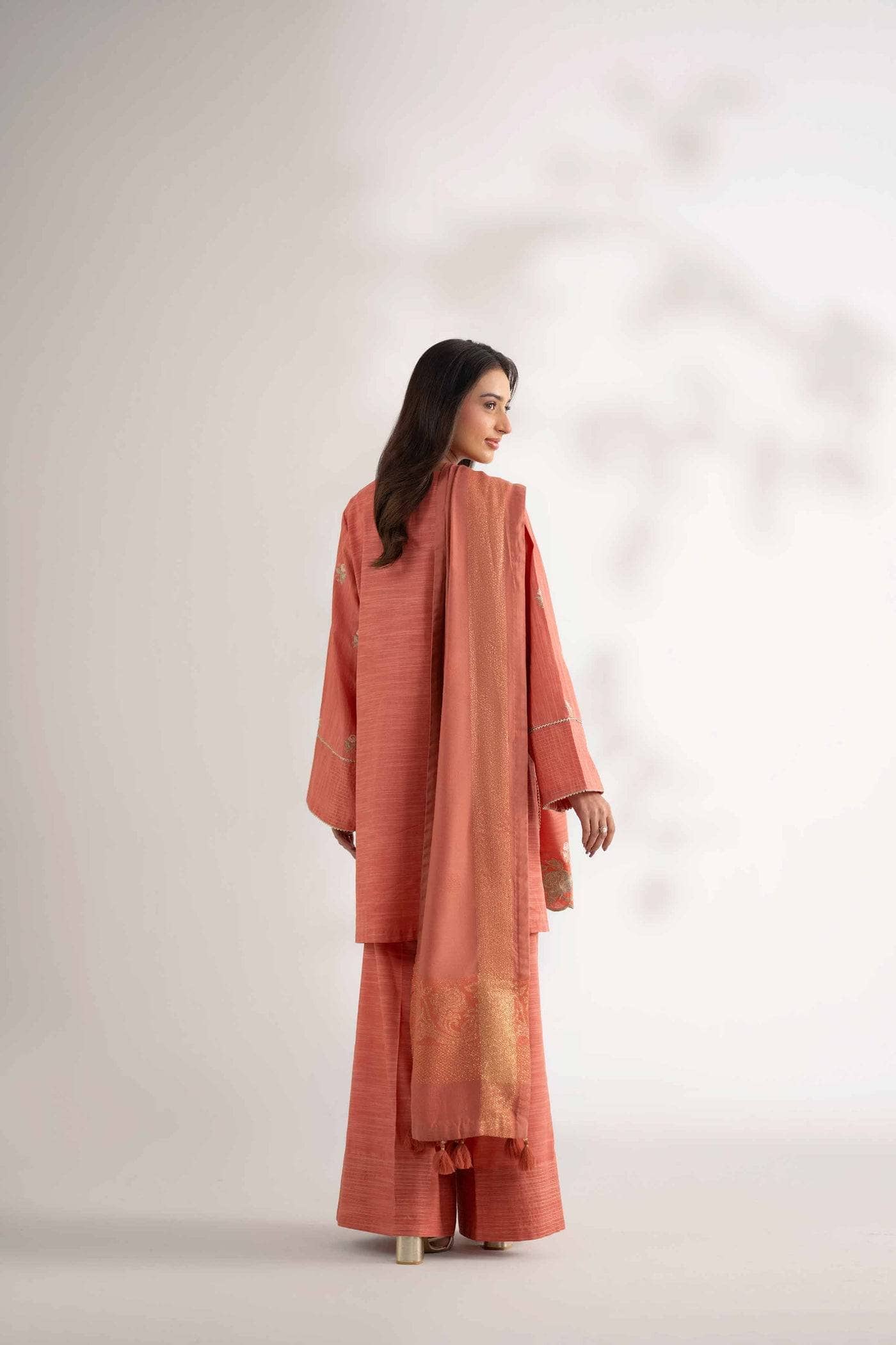 ing_nishat_winter_awwal_boutique