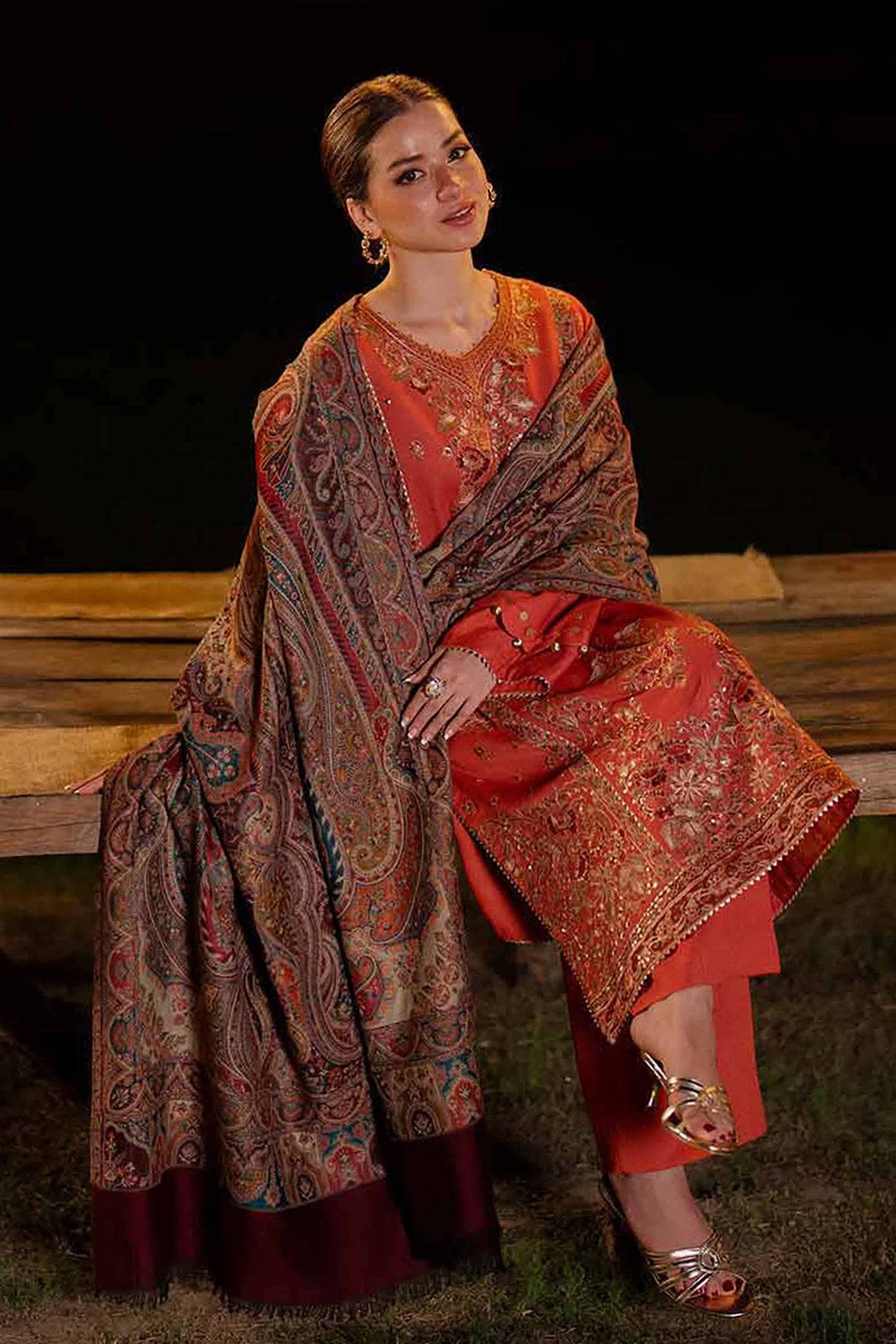 img_nishat_winter_25_awwal_boutique