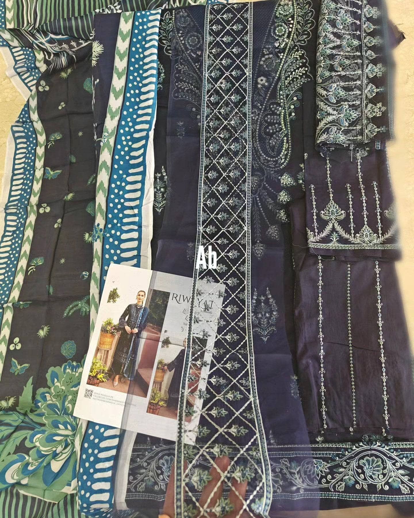 img_ramsha_riwayat_open_pic_awwal_boutique