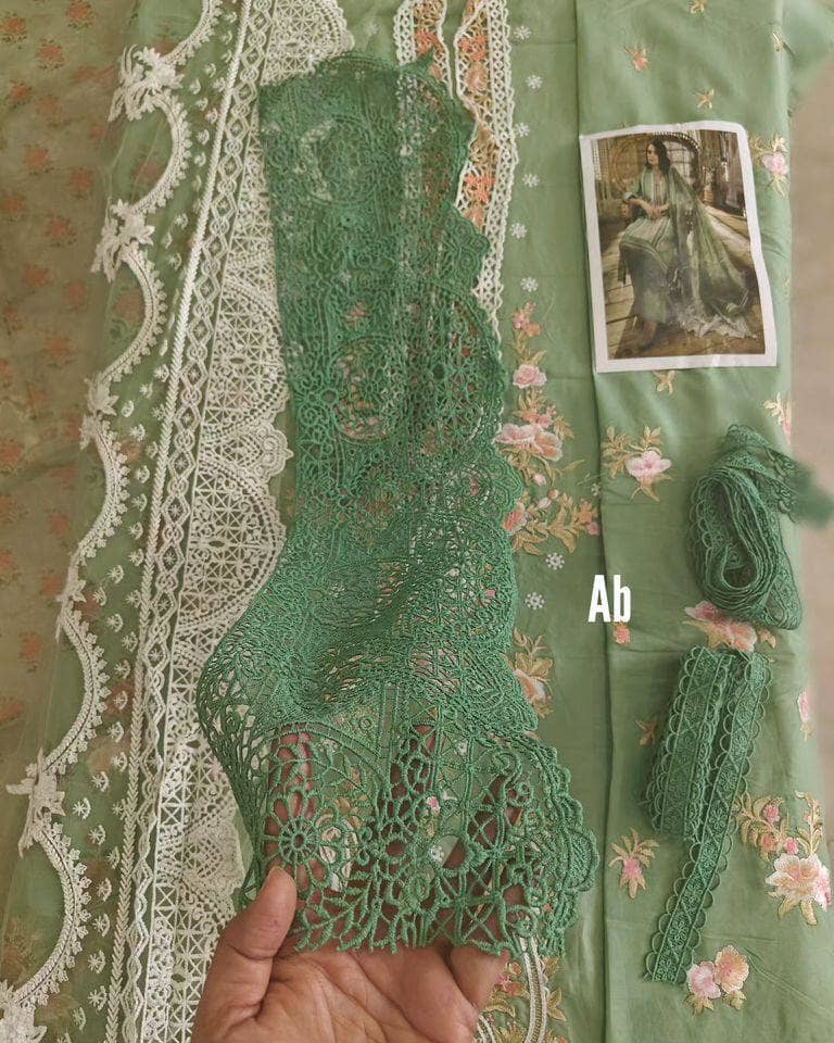 Open Pic/Sobia Nazir Lawn/10 A