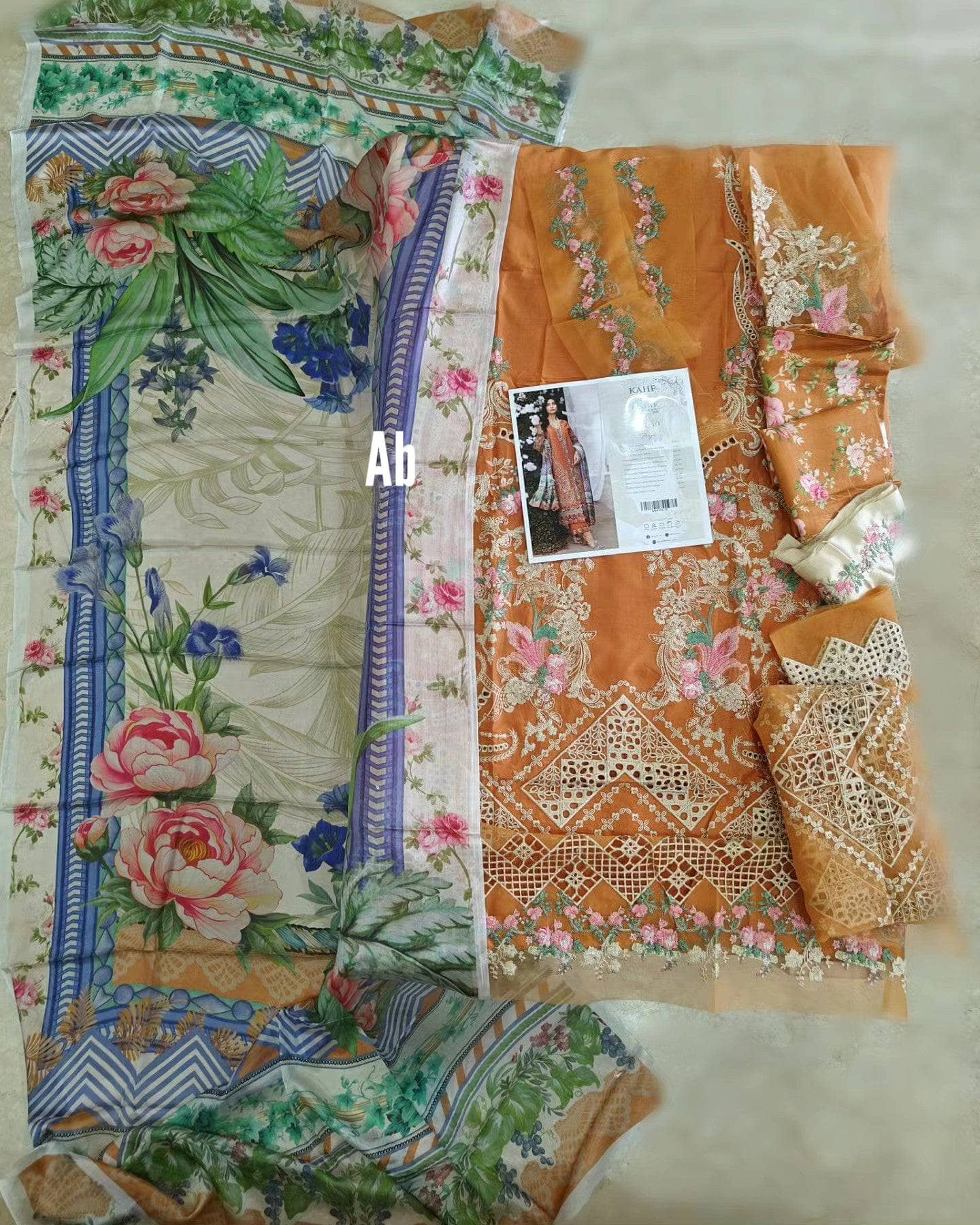 img_kahf_premium_lawn_24_awwal_boutique