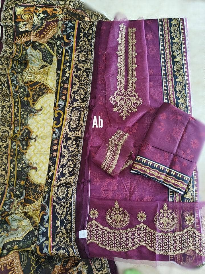 img_zarqash_lawn_24_awwal_boutique