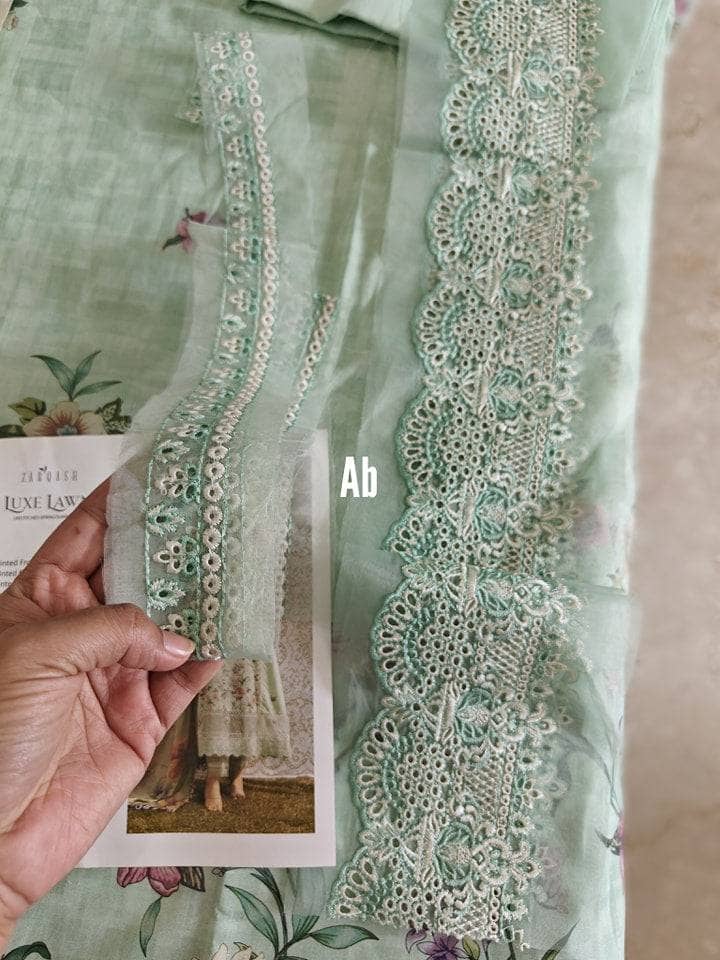 img_zarqash_lawn_24_awwal_boutique