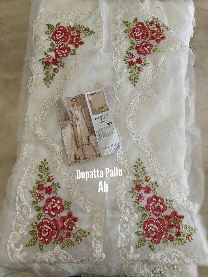 img_maria-B_lawn_24_awwal_boutique