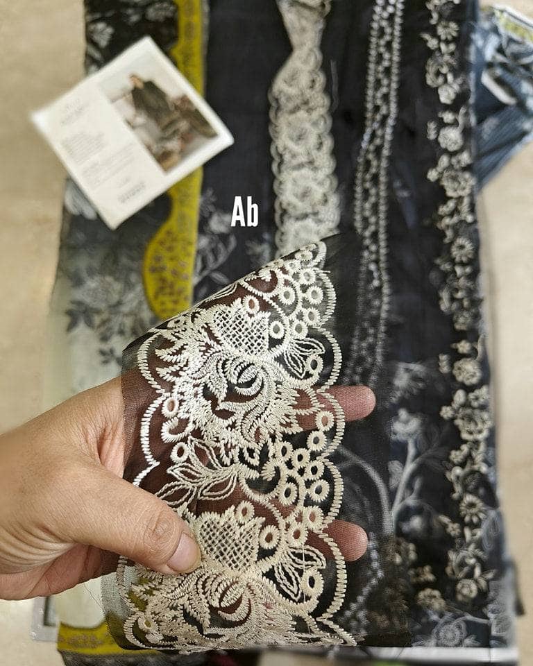 img_zarqash_lawn_24_awwal_boutique
