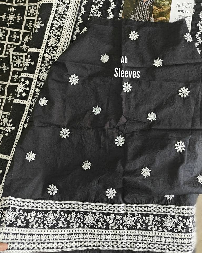 img_image_lawnkari_awwal_boutique