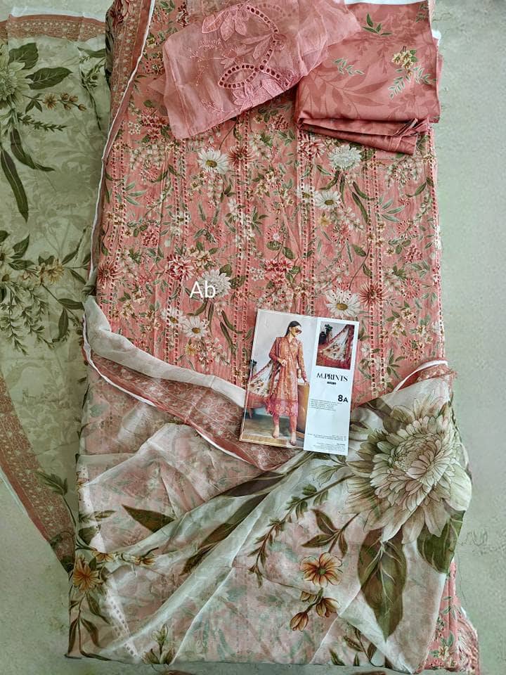 img_maria_b_m_prints_awwal_boutique