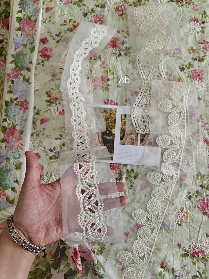 img_elaf_chikankari_awwal_boutique