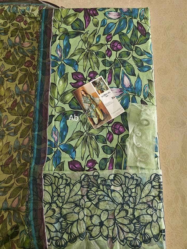 img_maria_b_m_prints_awwal_boutique