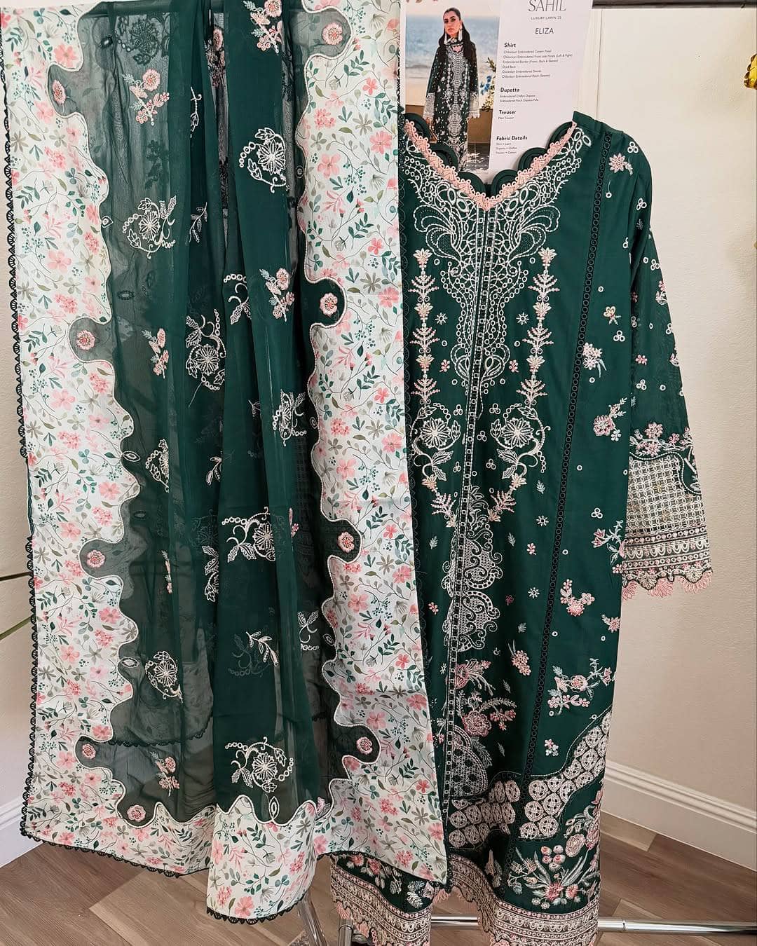 img_qalamkar_lawn_awwal_boutique