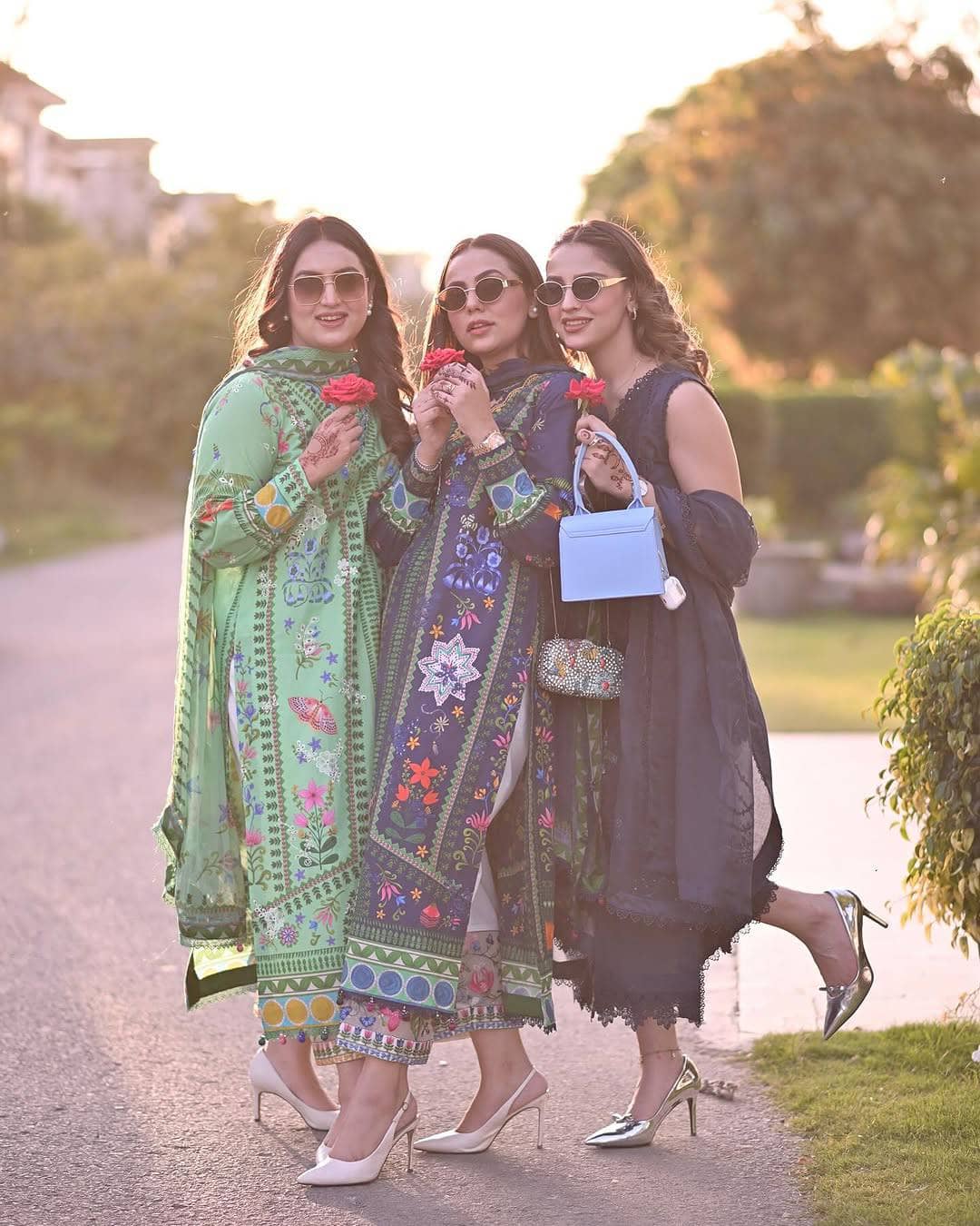 img_zaha_lawn_awwal_boutique