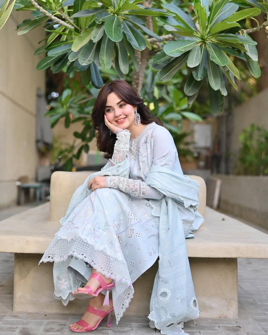 img_spotted_by_qalamkar_lawn_q_line_awwal_boutique