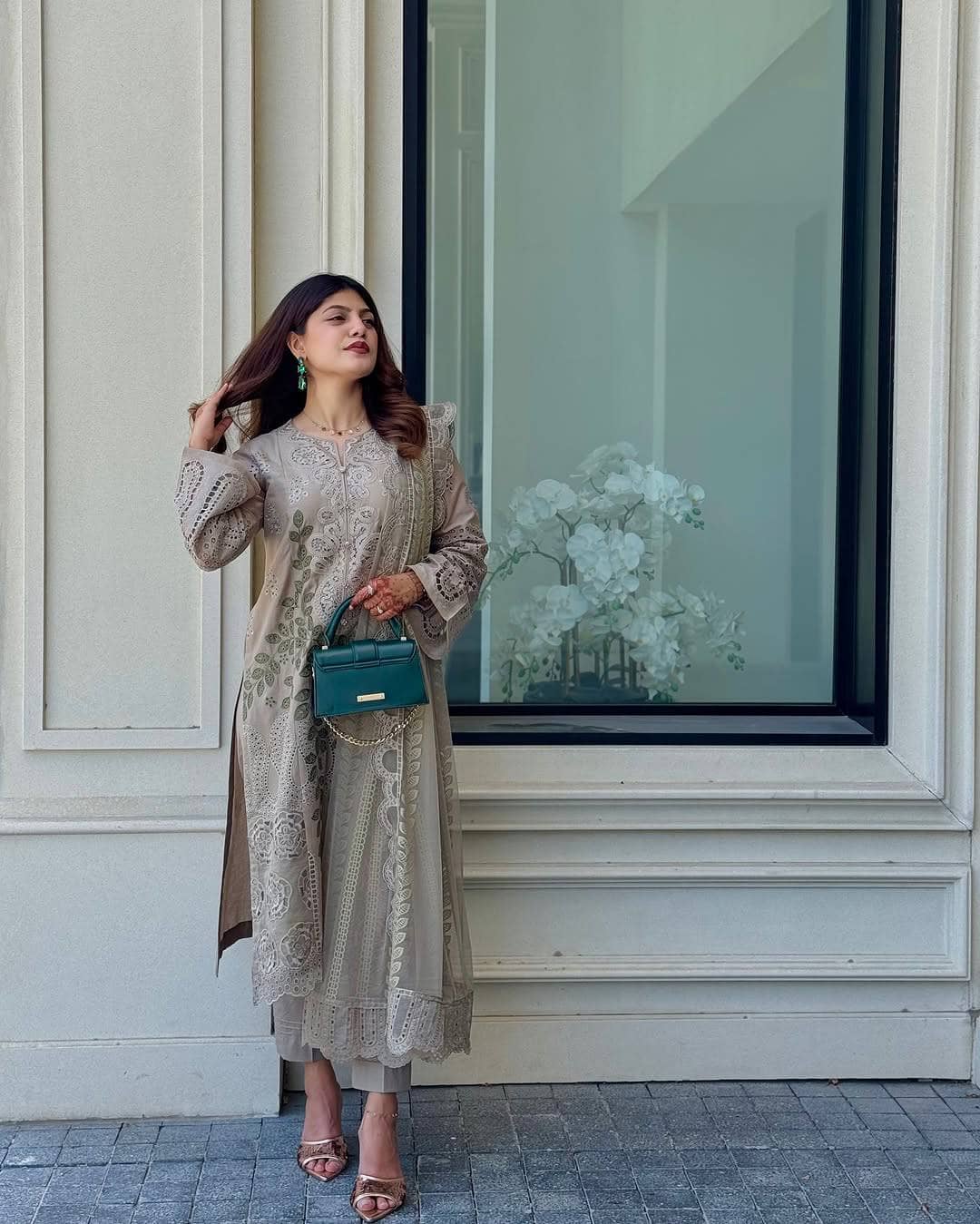 img_maria_lawn_25_awwal_boutique