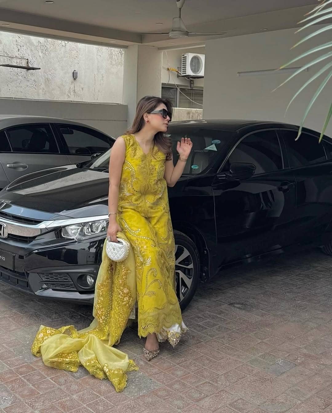 img_saira_shakira_lawn_awwal_boutique