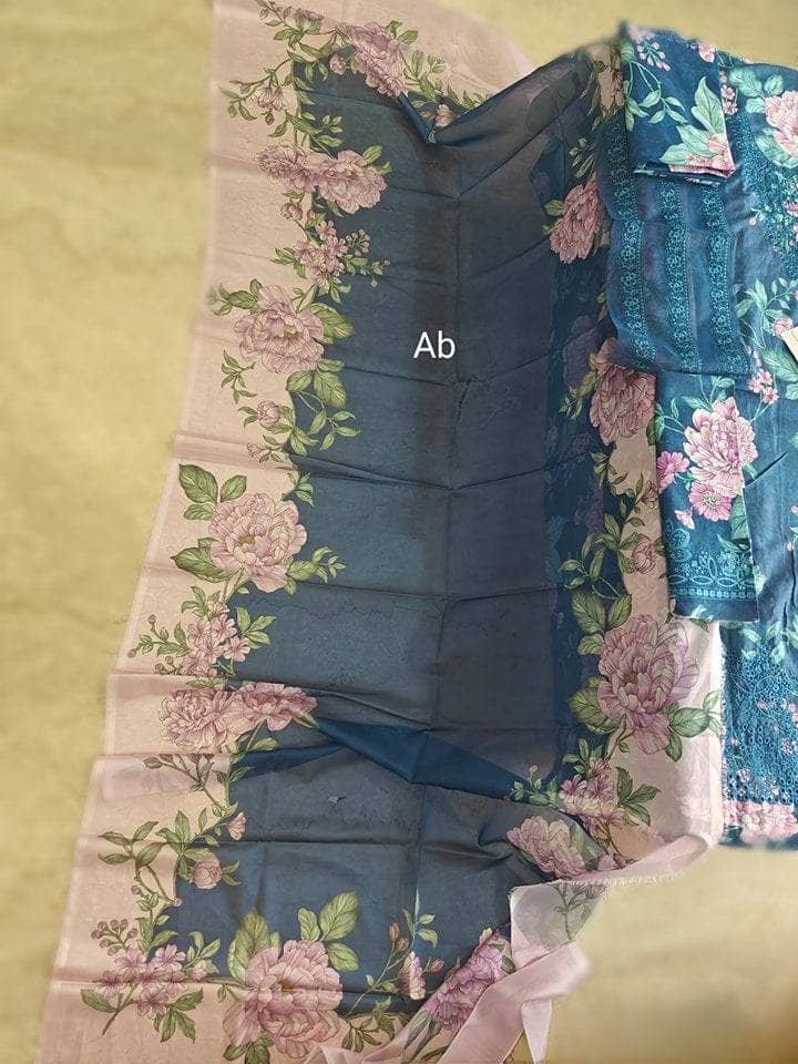 img_afrozeh_ayzel_bare_minimum_awwal_boutique