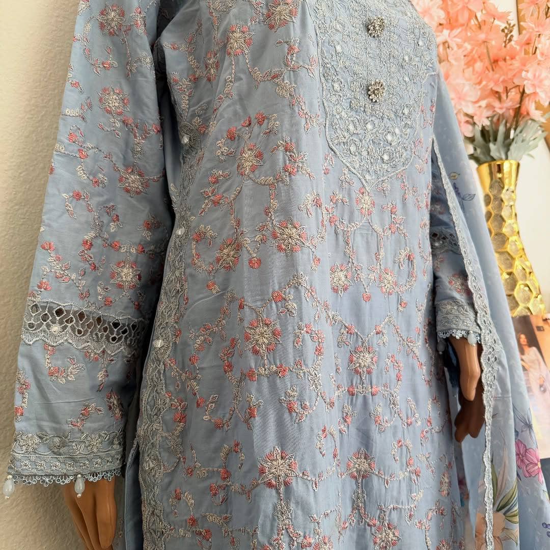 img_faiza_saqlain_awwal_boutique