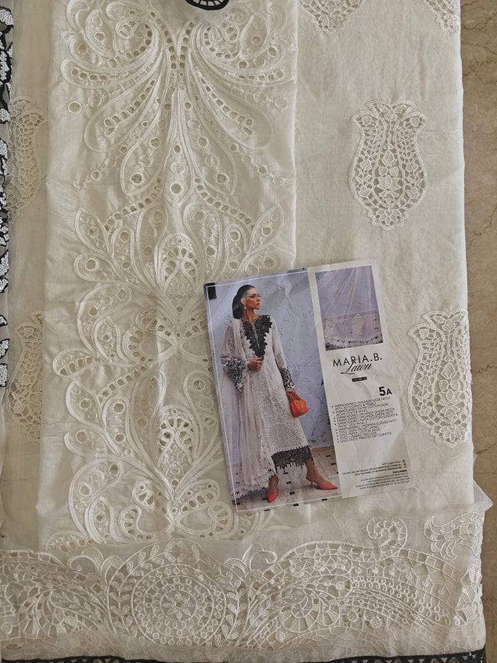 img_maria_b_lawn_awwal_boutique