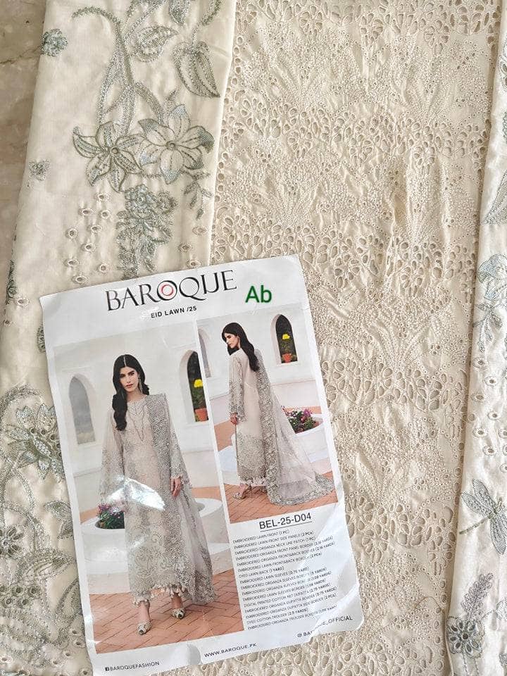 img_baroque_lawn_awwal_boutique