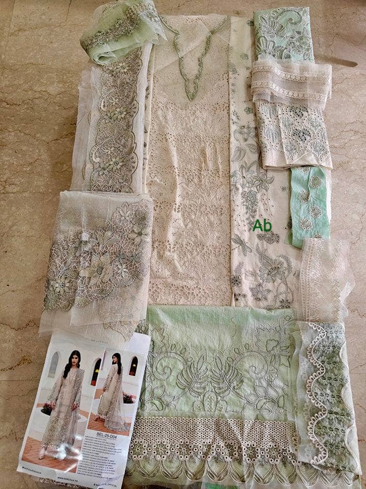 img_baroque_lawn_awwal_boutique