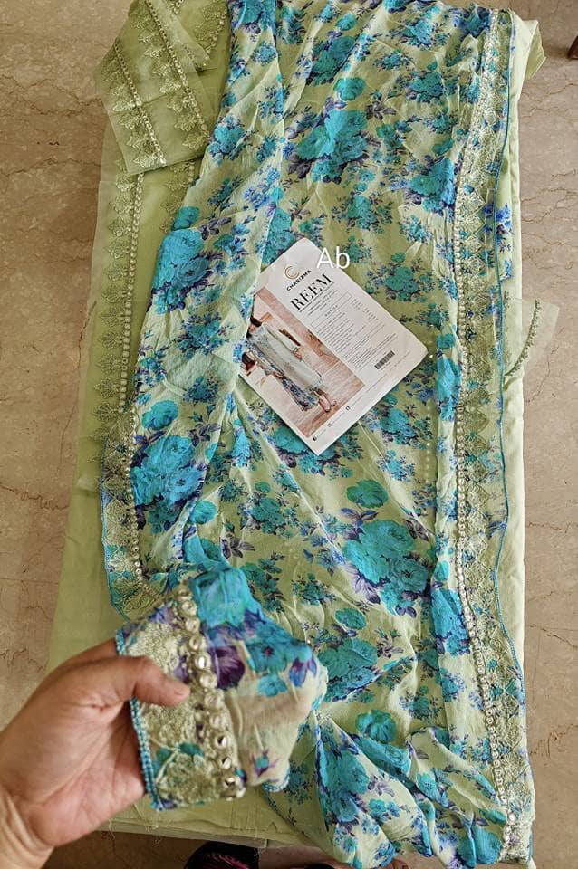 img_charizma_lawn_awwal_boutique