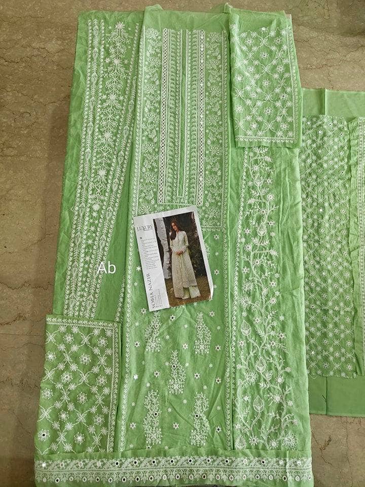 img_sobia_nazir_lawn_awwal_boutique