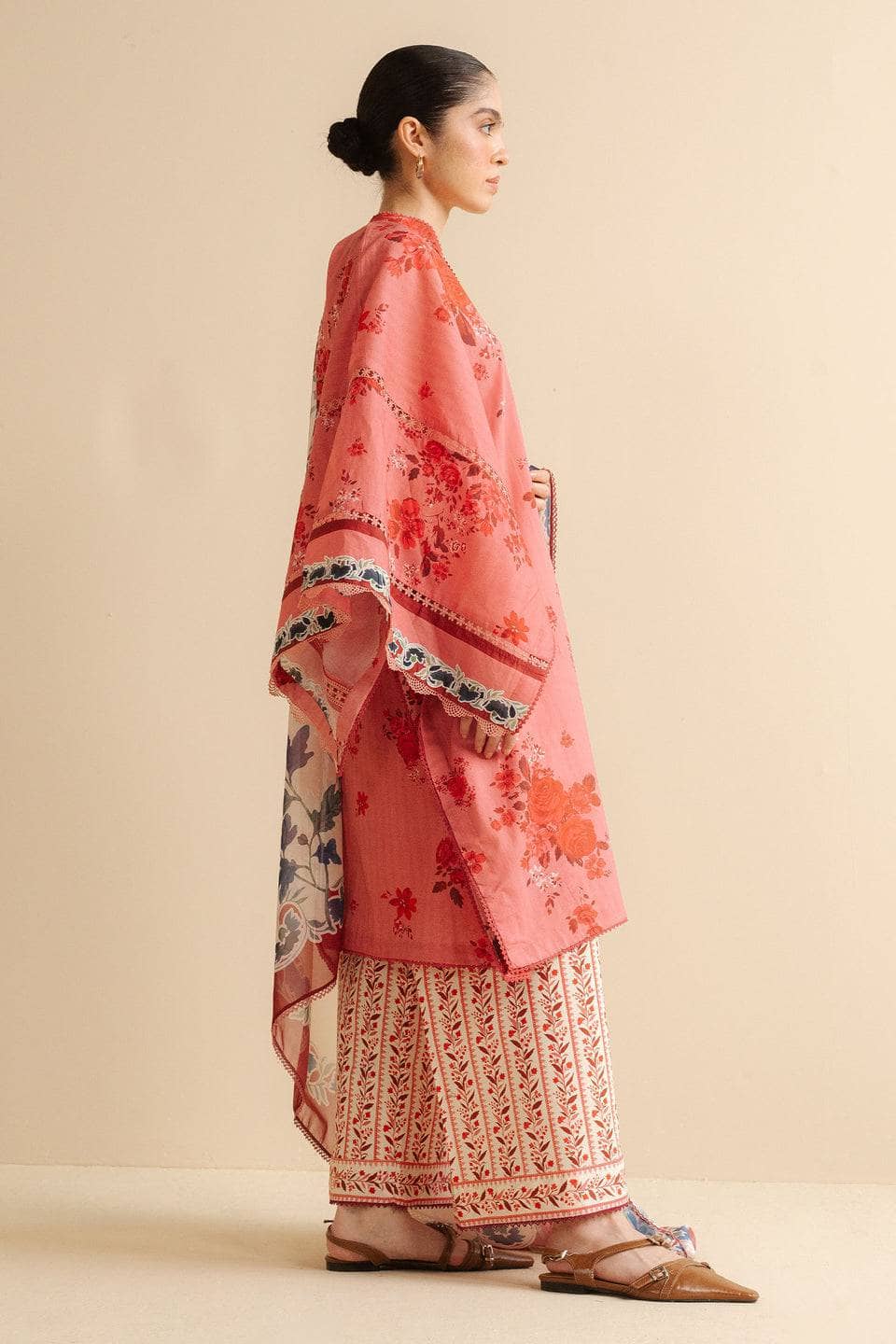 img_zara_shahjahan_coco_prints_awwal_boutique