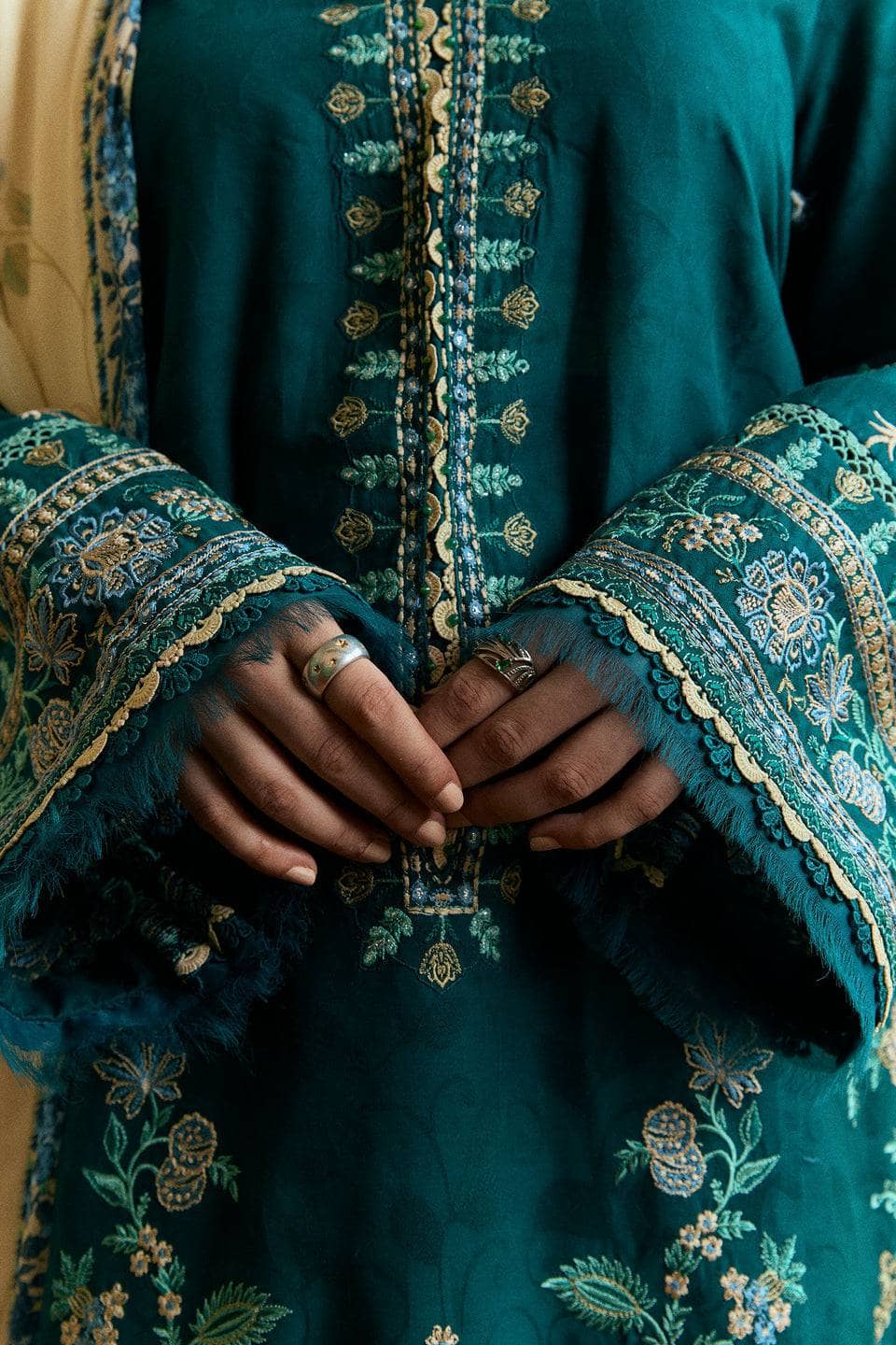 img_coco_by_zara_shahjahan_awwal_boutique