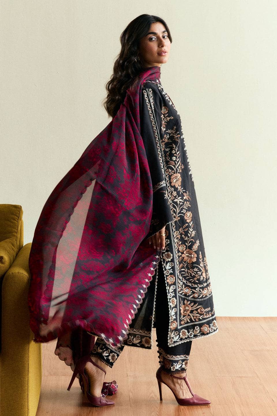 img_coco_by_zara_shahjahan_awwal_boutique