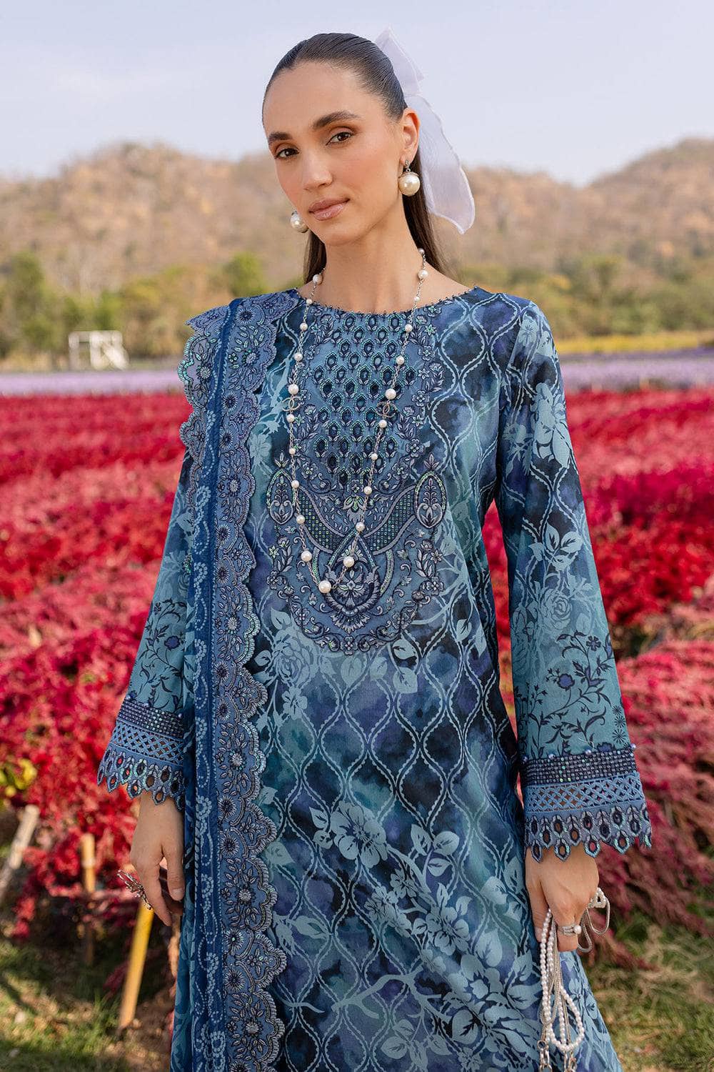 img_nureh_bloom_lawn_awwal_boutique