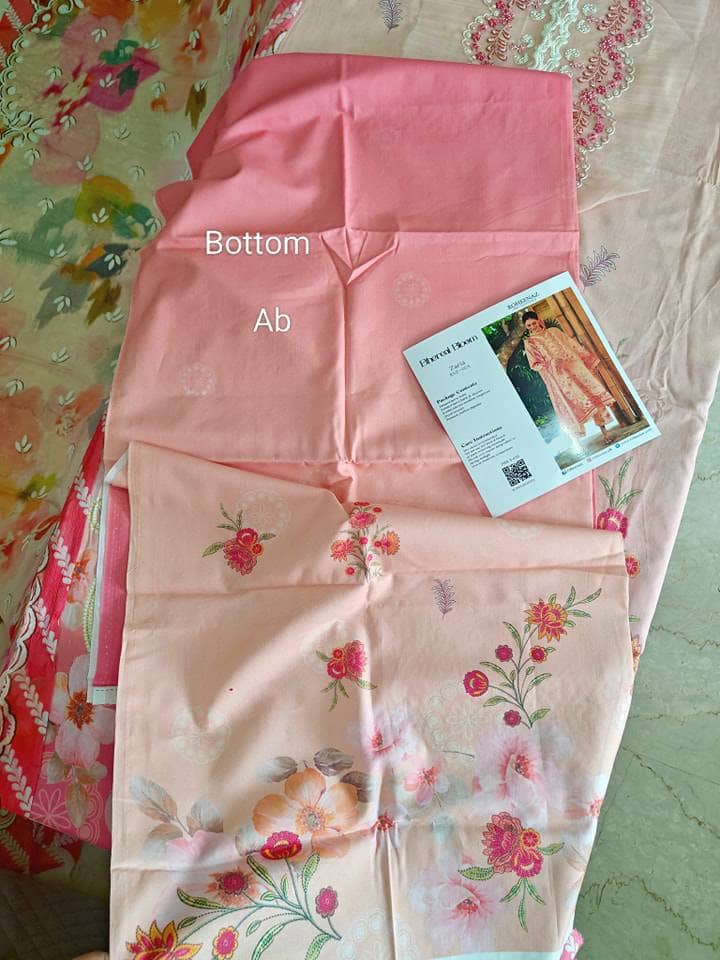 img_roheenaz_lawn_awwal_boutique