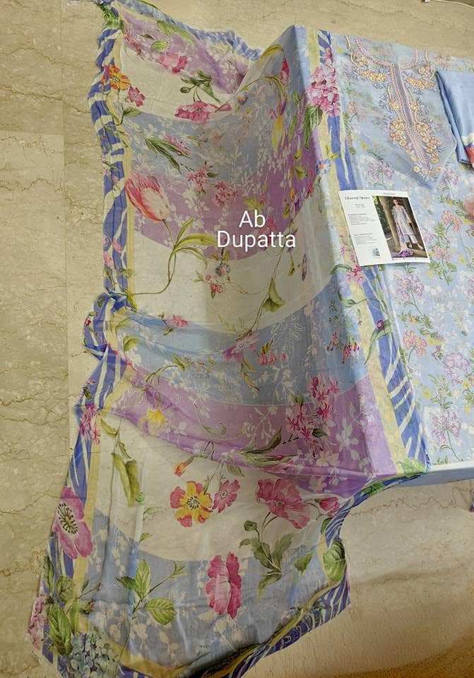 img_roheenaz_lawn_awwal_boutique