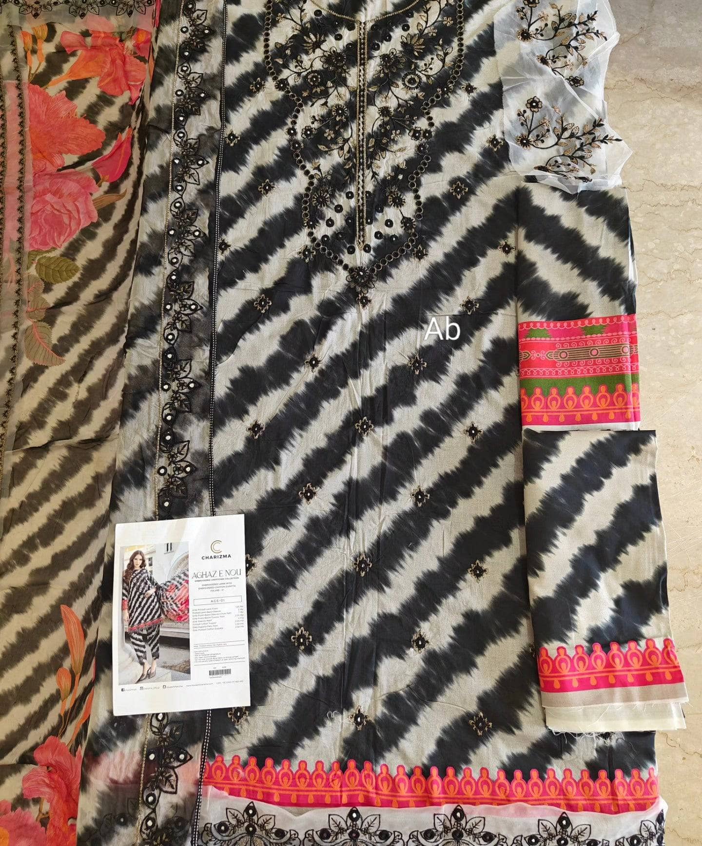 img_charizma_lawn_awwal_boutique