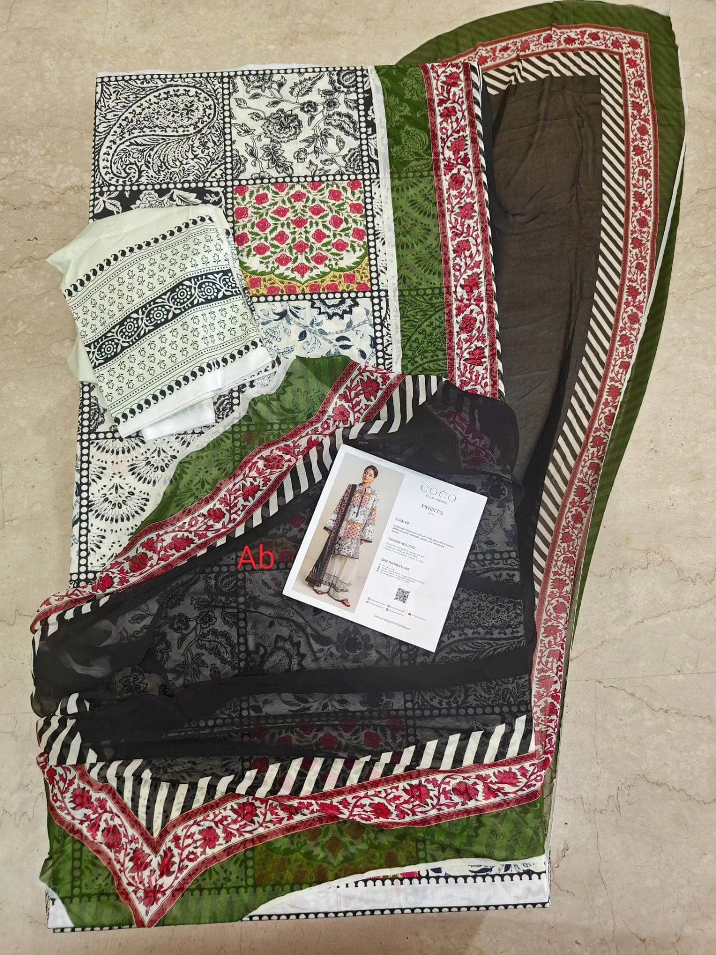 img_open_pic_coco_prints_by_zara_shahjahan_awwal_boutique