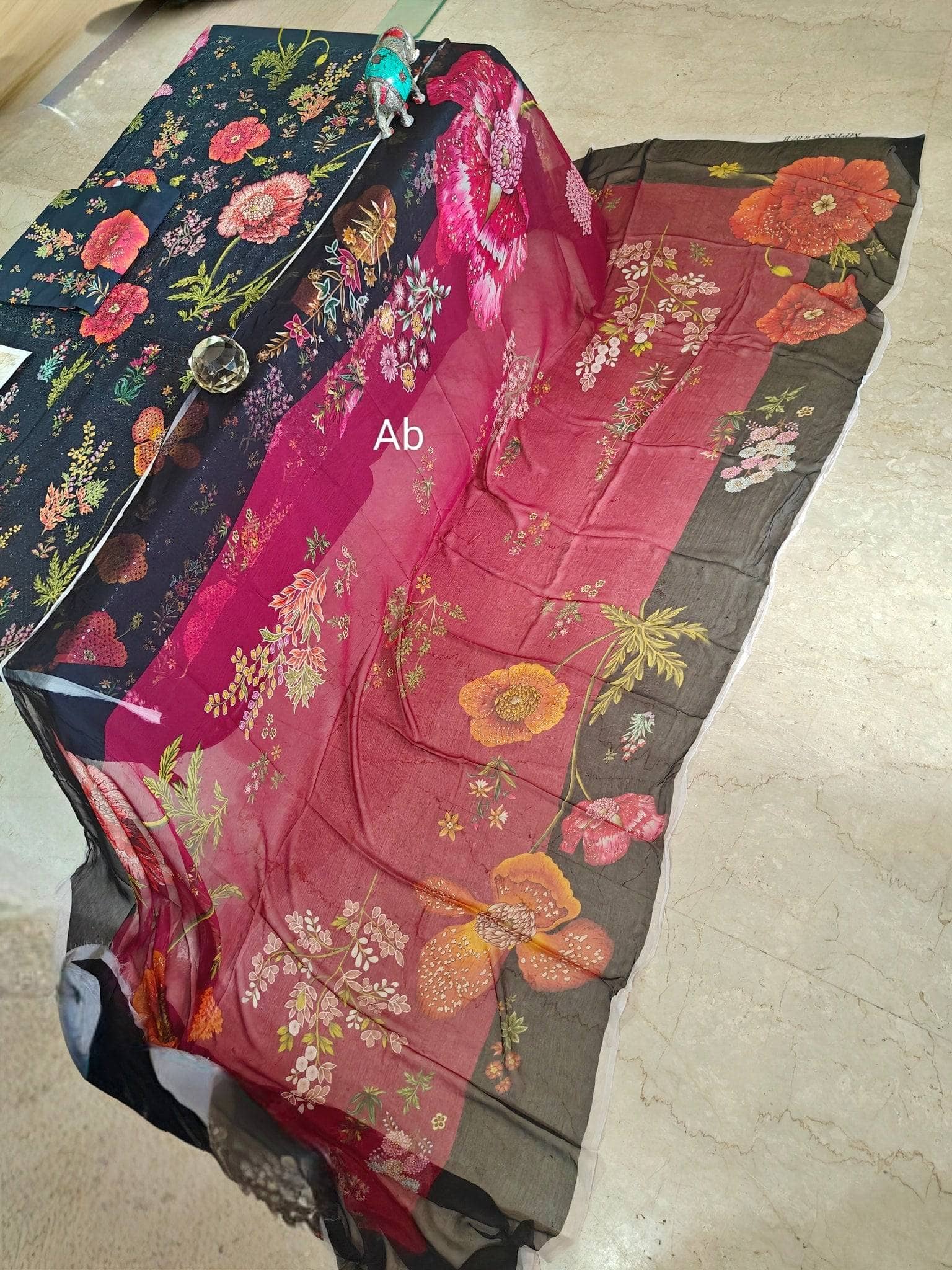 img_m_prints_awwal_boutique