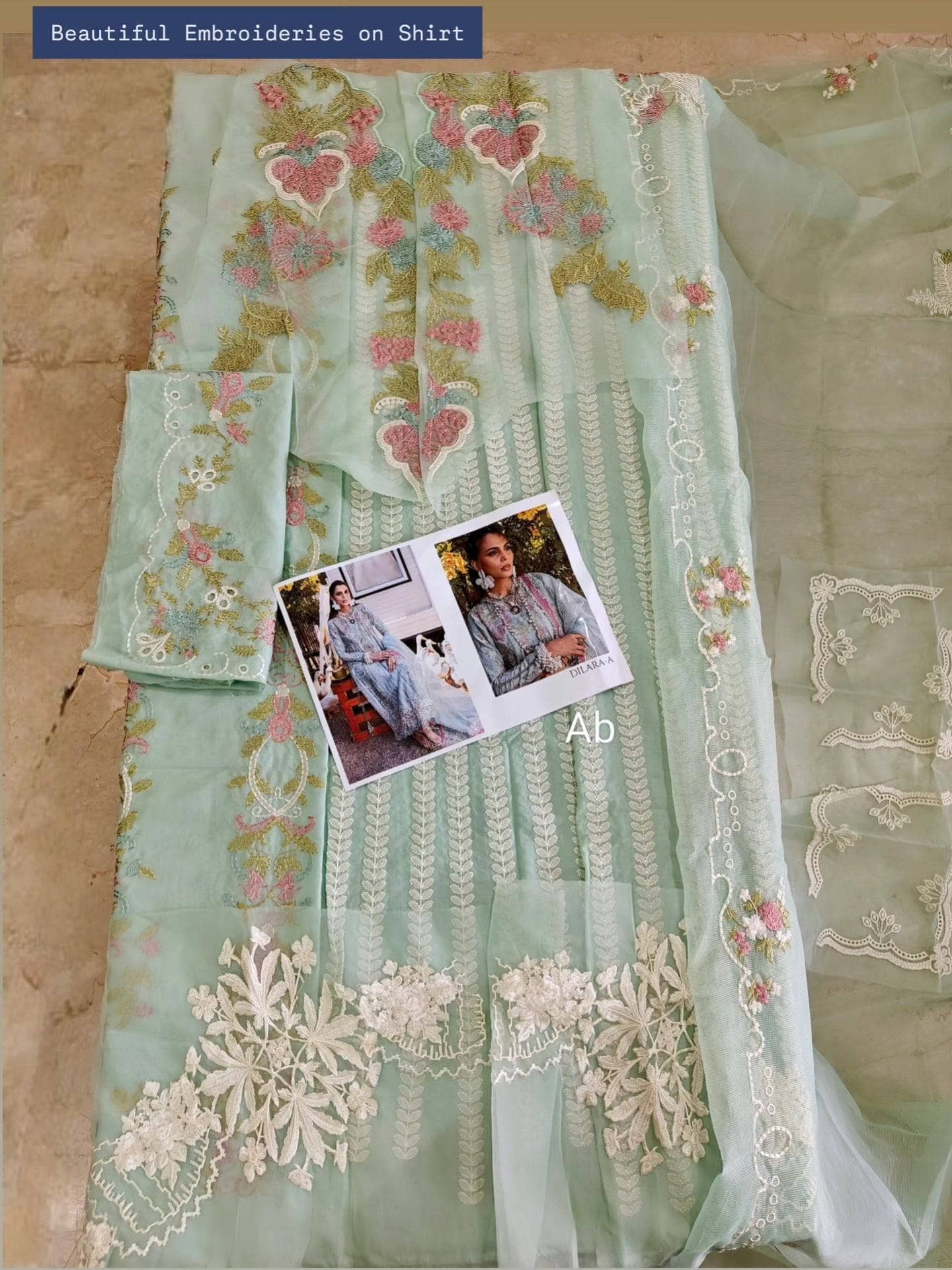 img_saira_shakira_lawn_awwal_boutique