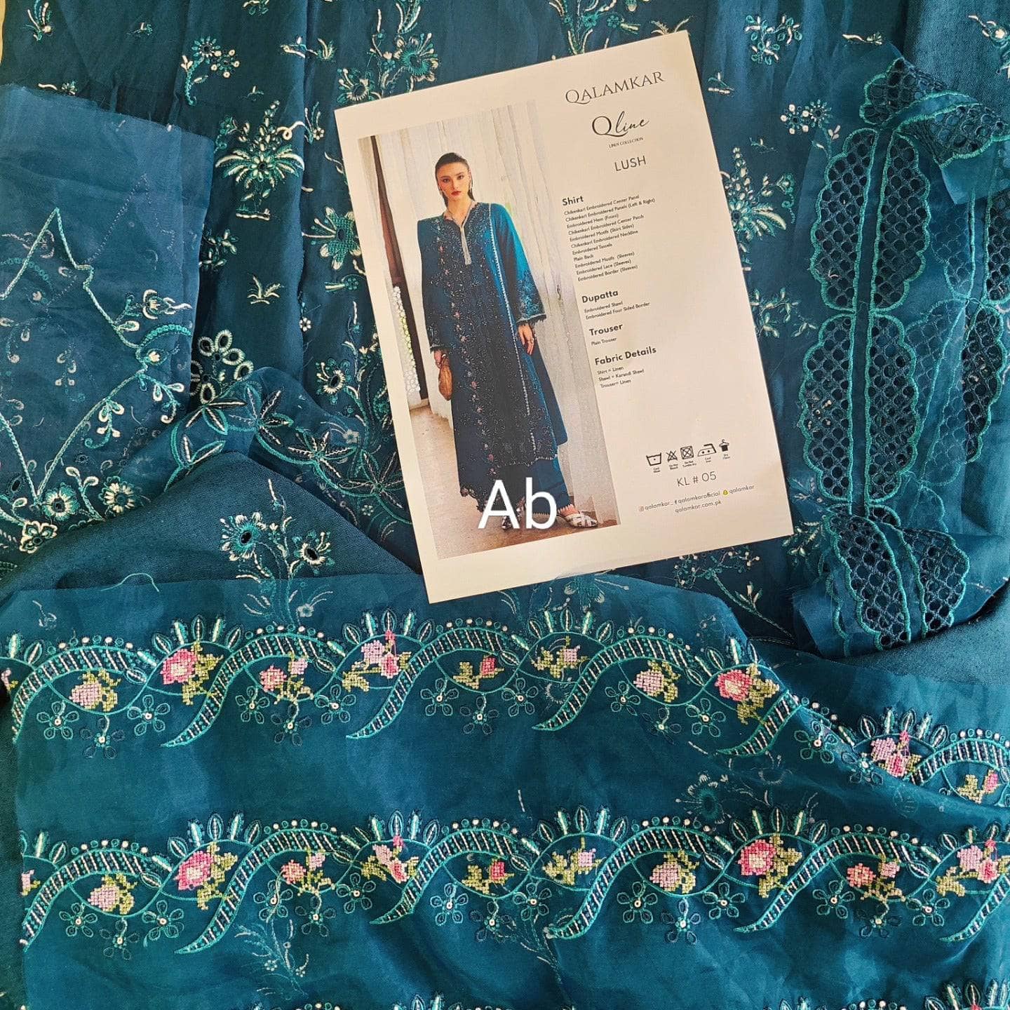 img_qalamkar_q_line_linen_awwal_boutique