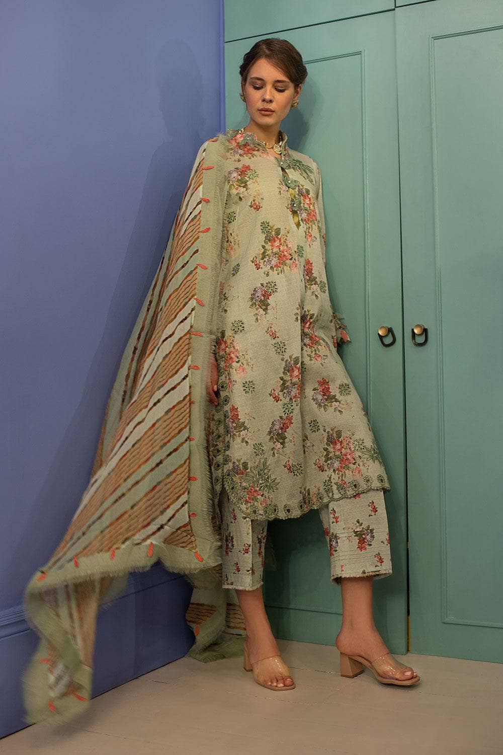 img_sobia_nazir_lawn_24_awwal_boutique