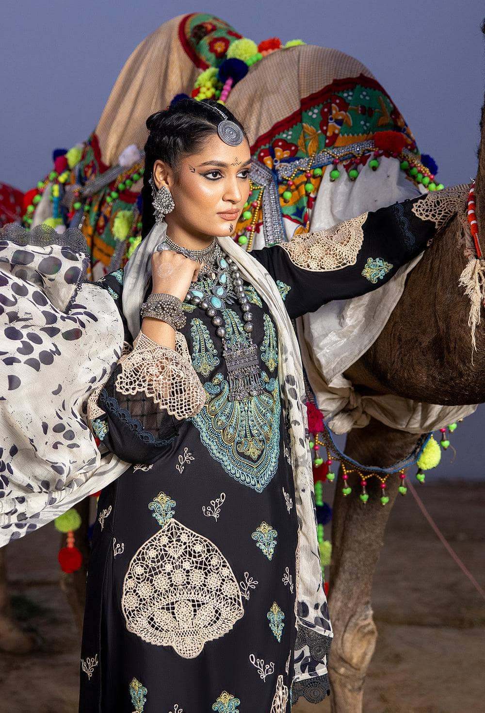 img_adans_libas_lawn_by_hafzah_zia_awwal_boutique