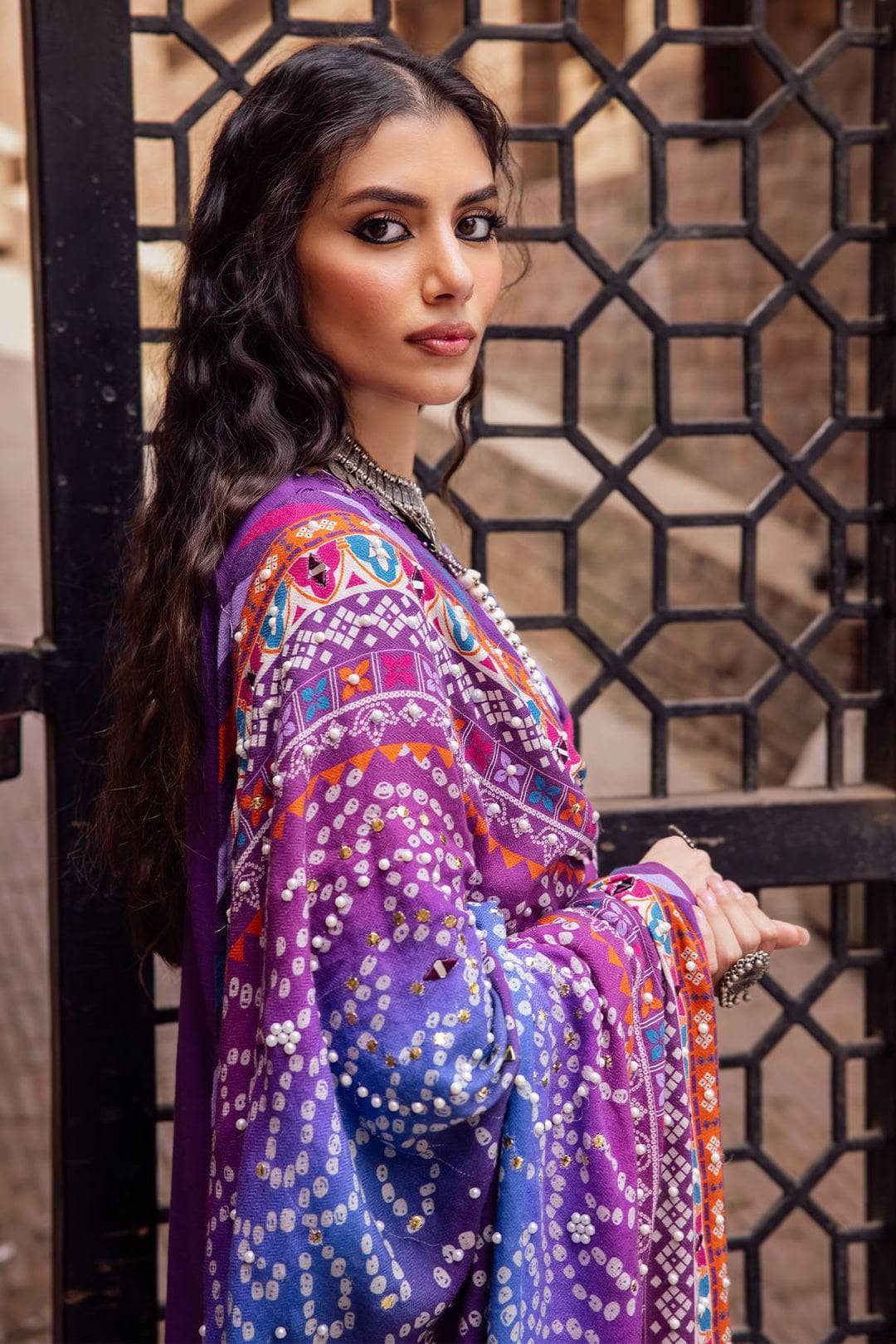 img_nureh_bazaar_chikankari_khaddar_awwal_boutique