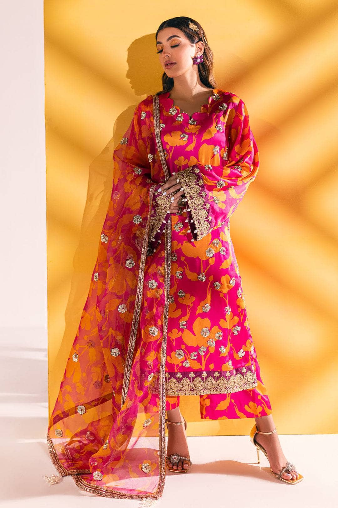 img_nureh_silk_awwal_boutique