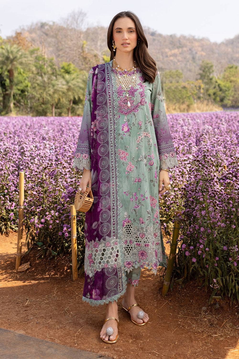 Restocked/Nureh Bloom Lawn/02