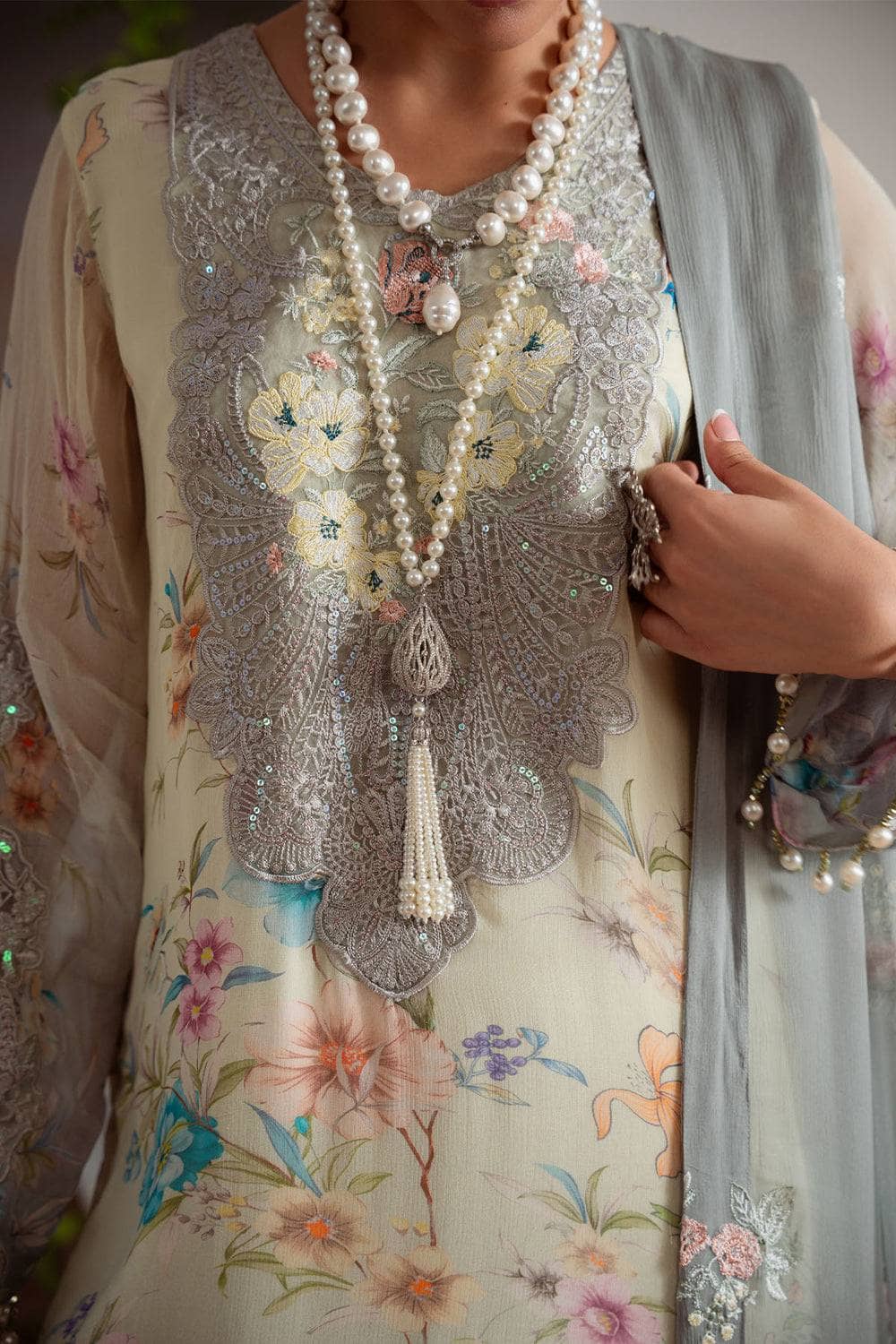 Nureh Amaya Luxury Formals/AM - 27